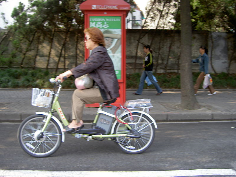  Zero-emission vehicle (ZEV)