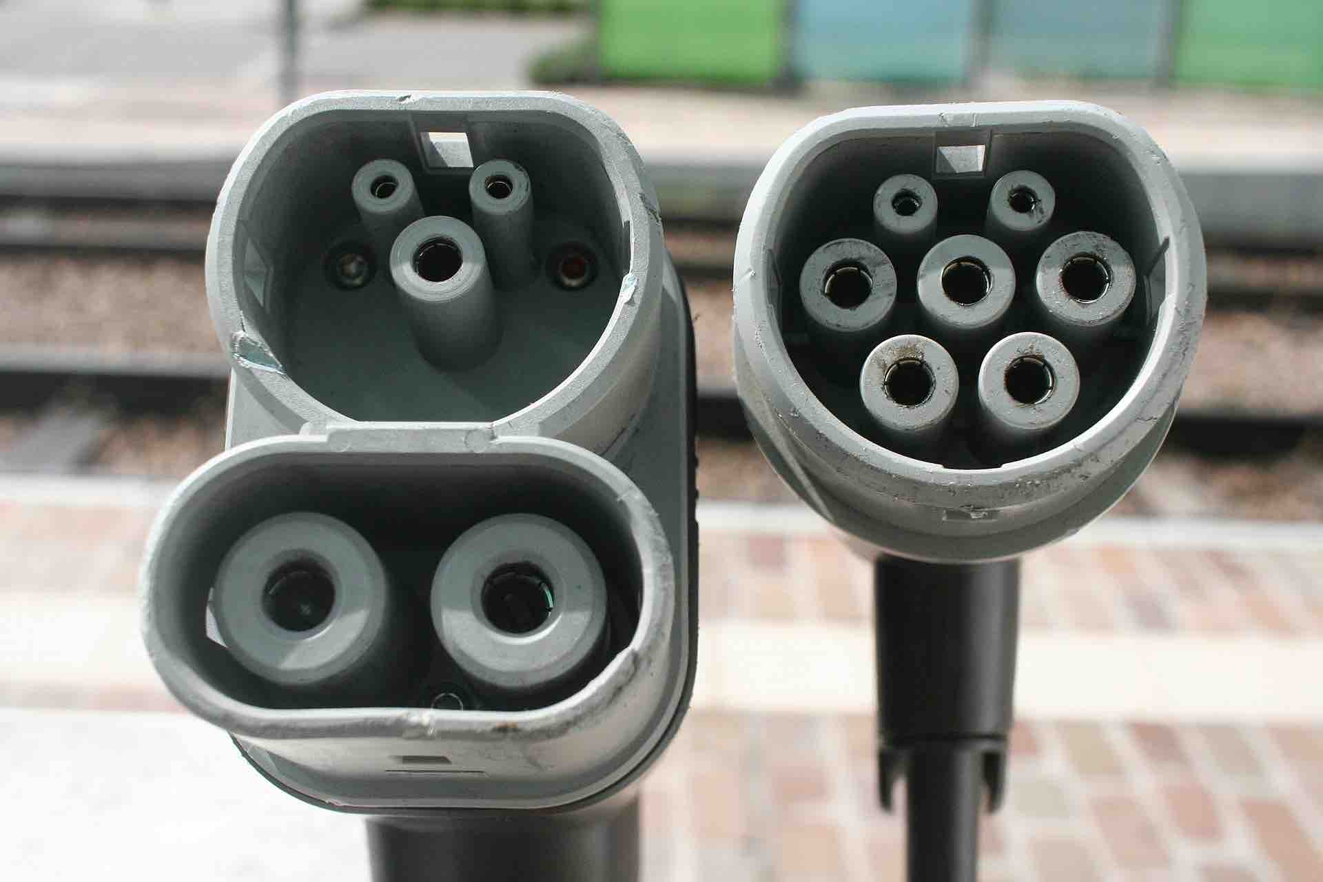 Type 2 charging connector